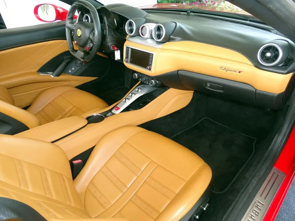 2015-Ferrari-California-T-Interior